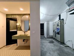 Lorong Telok (D1), Retail #567733971